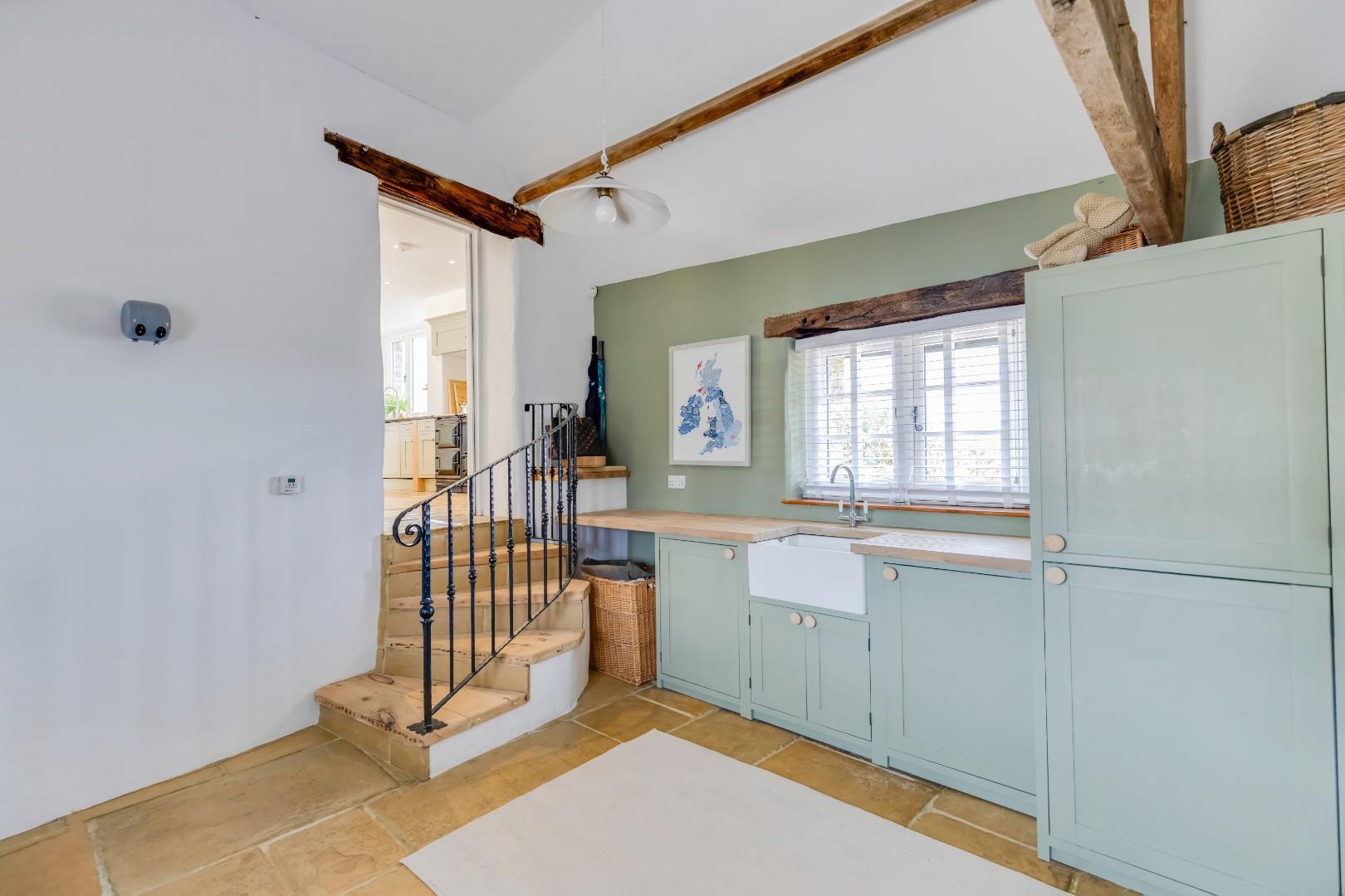 Warren Farm, Pendoylan, Nr Cowbridge, Vale of Glamorgan, CF71 7UJ